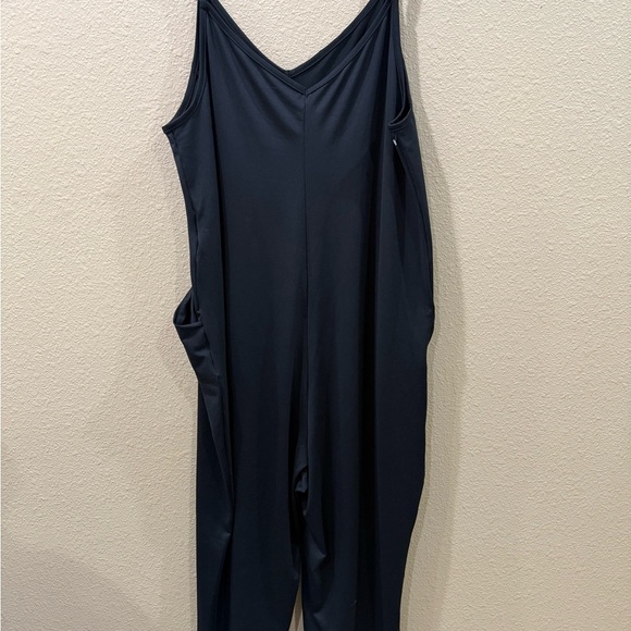 Black Sleeveless Jumpsuit size 1xl - Picture 1 of 3